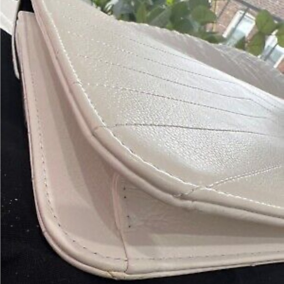 NWT Authentic 19C CHANEL Classic Black White Quilted Envelope Flap Hand Bag New - Picture 7 of 13